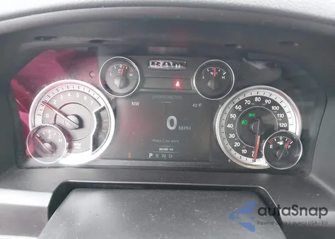 2019 Ram 1500 Classic Big Horn 4X4 6'4 Box z USA, uszkodzony, nr VIN 1C6RR7TT6KS696311